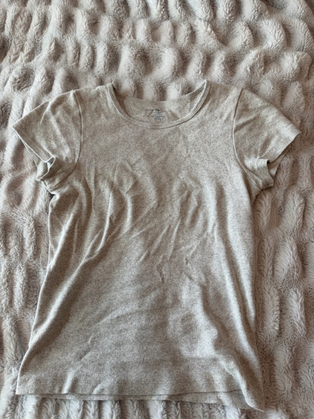 Brandy Melville Heathered Light Gray Short Sleeve Tee